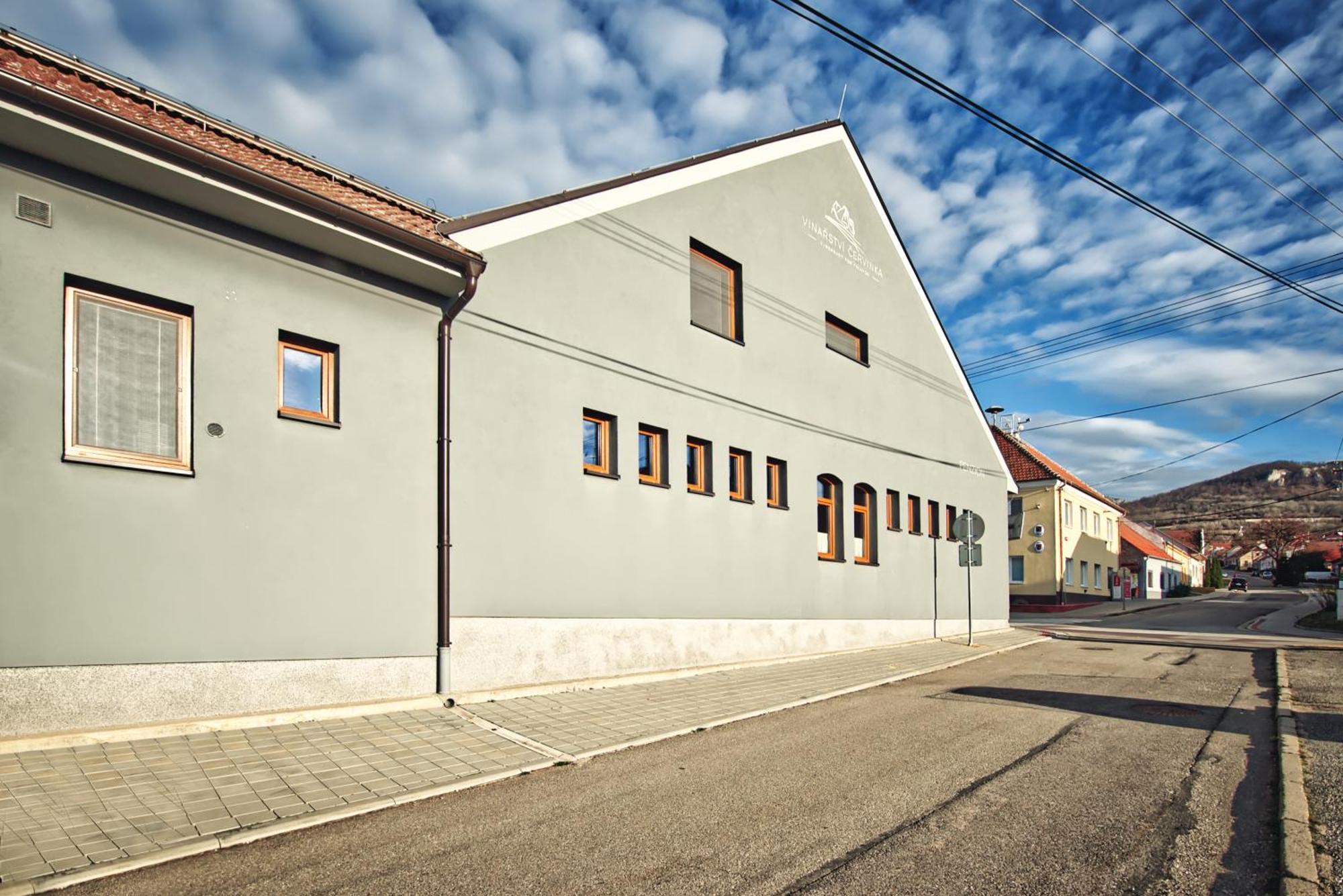 Penzion Vinarstvi Cervinka Horni Vestonice Buitenkant foto