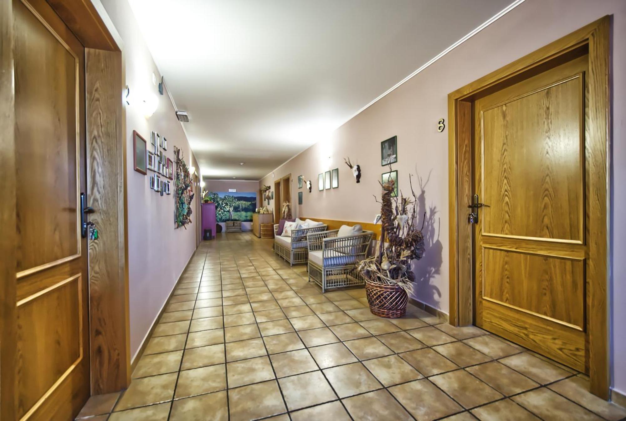 Penzion Vinarstvi Cervinka Horni Vestonice Buitenkant foto